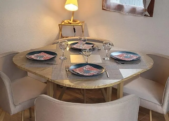 Bois Soleil - Jardin, Piscine Et 度假居 *